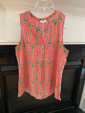 crown & ivy Pink and Green Geometric Sleeveless Top